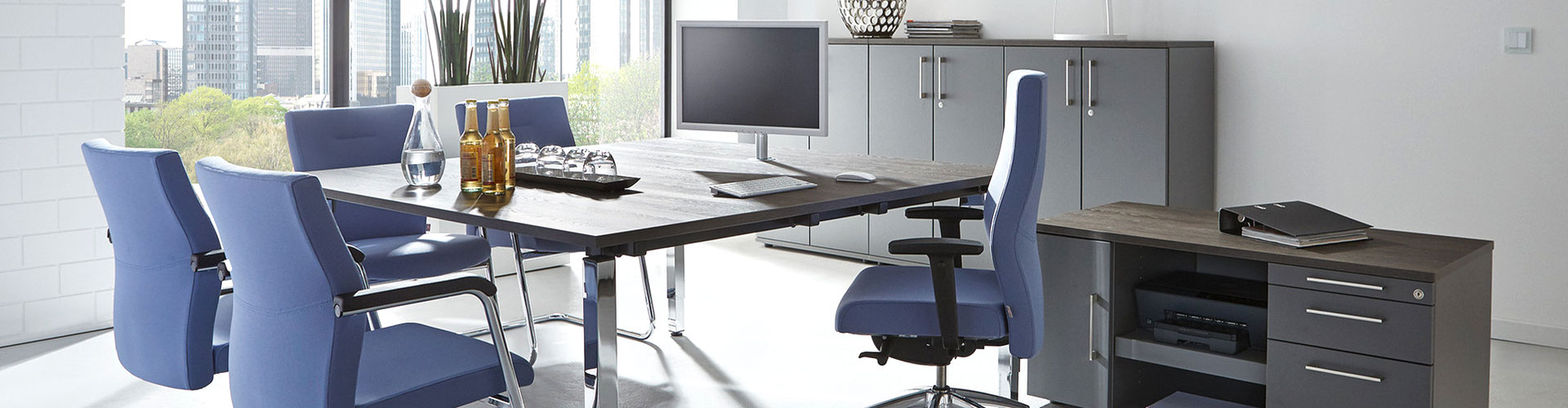 Büromöbel